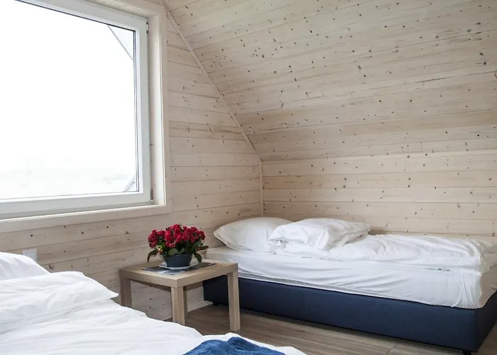 Przystanek Nyaraló *